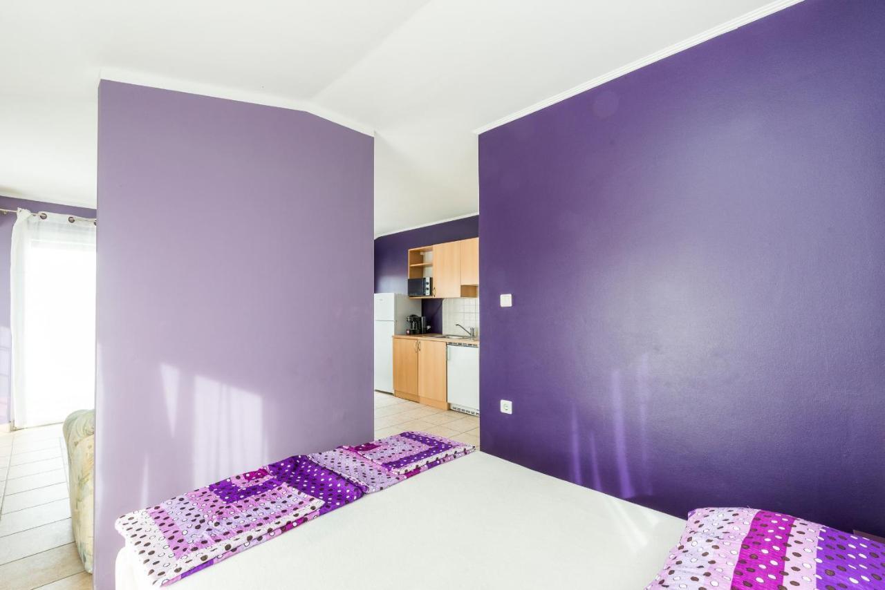 Apartments Mahnet Vir Rom bilde