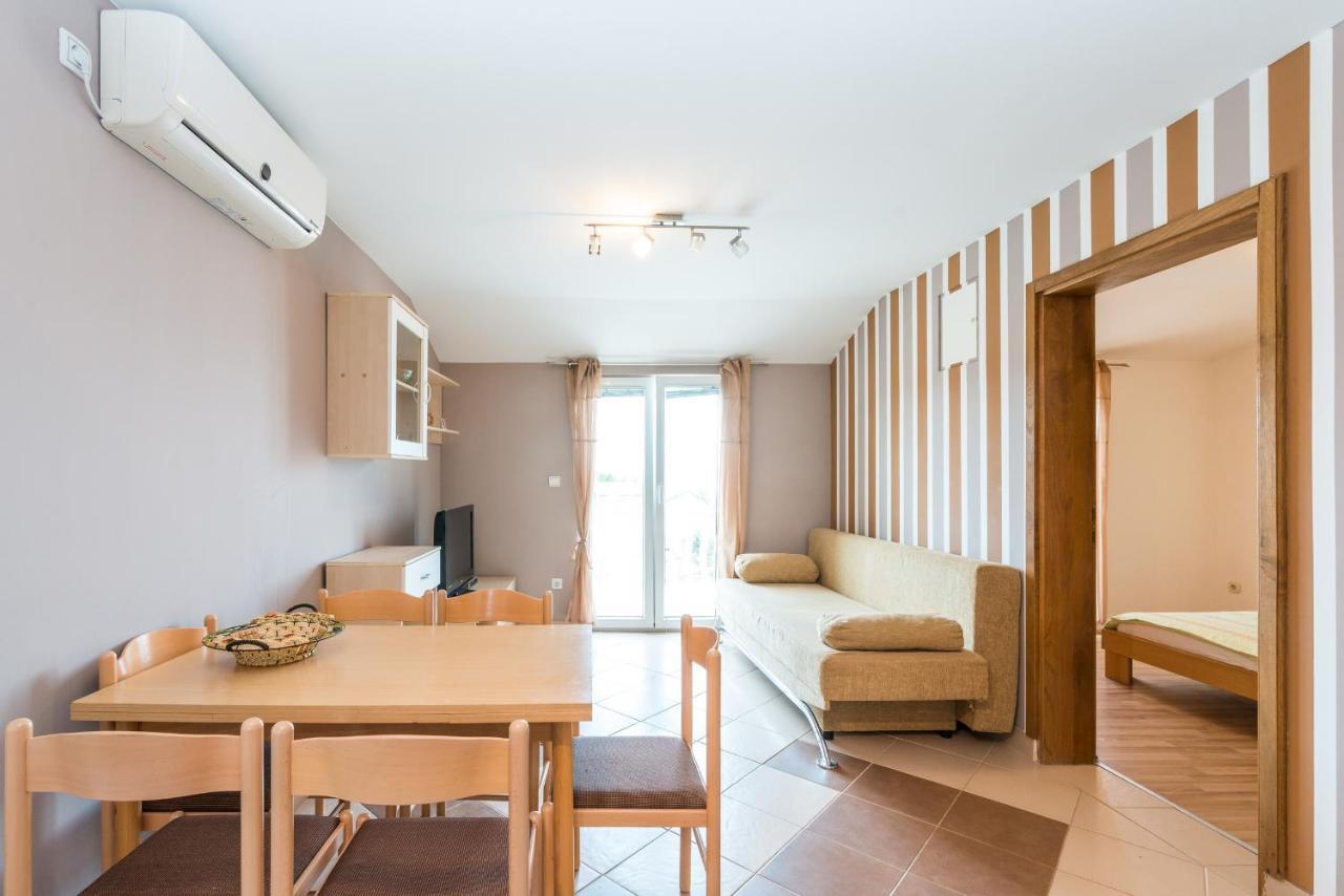 Apartments Mahnet Vir Rom bilde